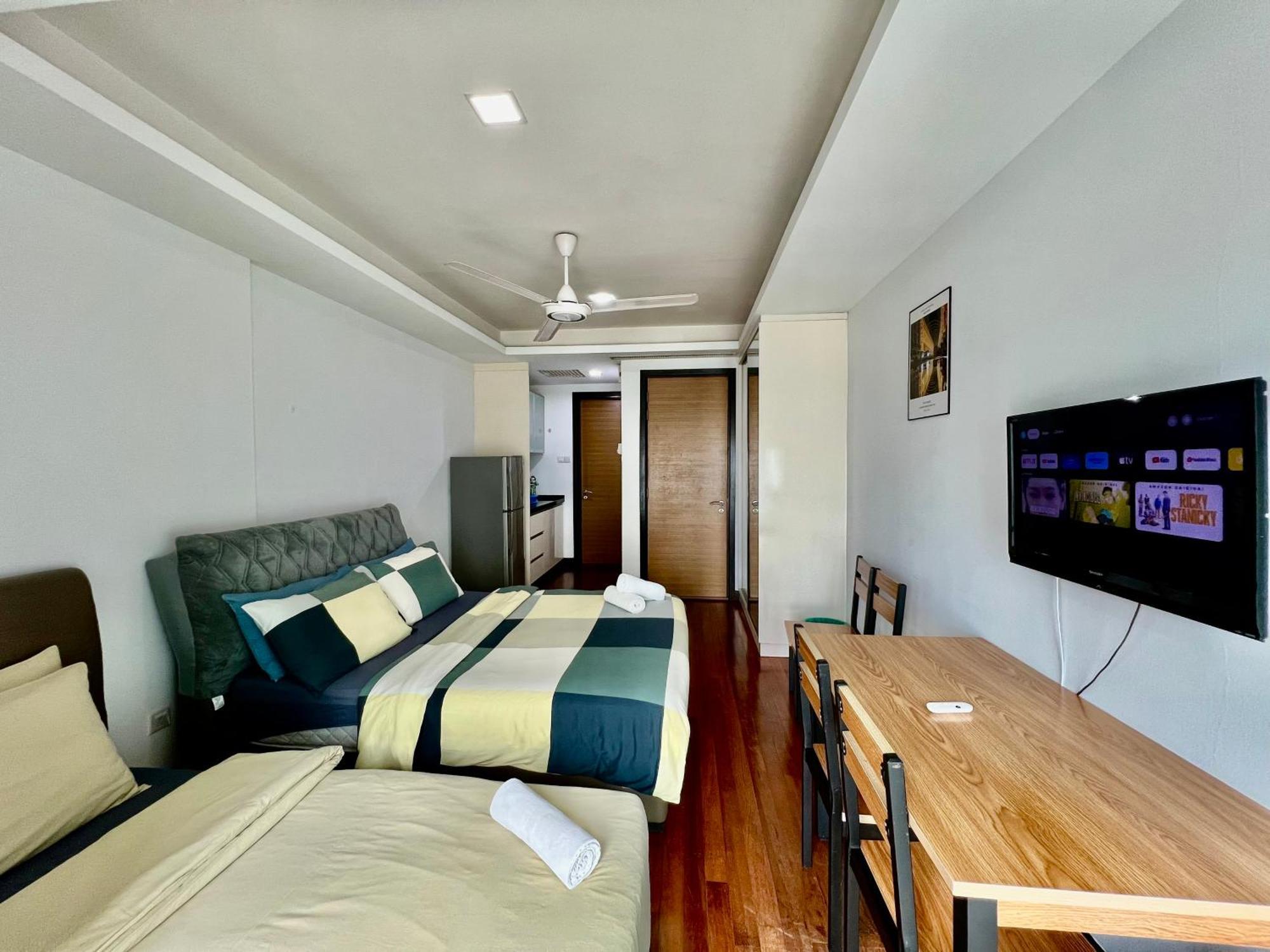 Couple Suite At Casa Residency 5 Mins Walk To Lrt, Jalan Alor & Bukit Bintang — Photos 1